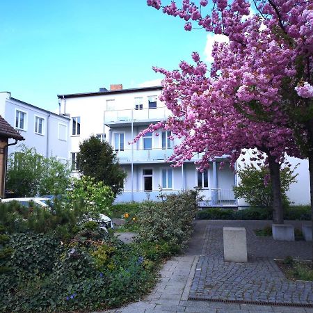 Pb Ferienwohnungen - Fewo 3 - Stilvoll Eingerichtetes Studio Im Herzen Senftenbergs Exterior photo